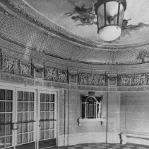 WI-Baraboo-Al Ringling Lobby TH 12-3